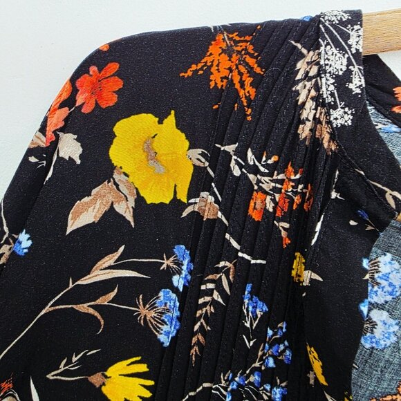 Old Navy Womens Boho Floral Print V-Neck Top Small Black Pullover Blouse Pleated - Picture 11 of 15